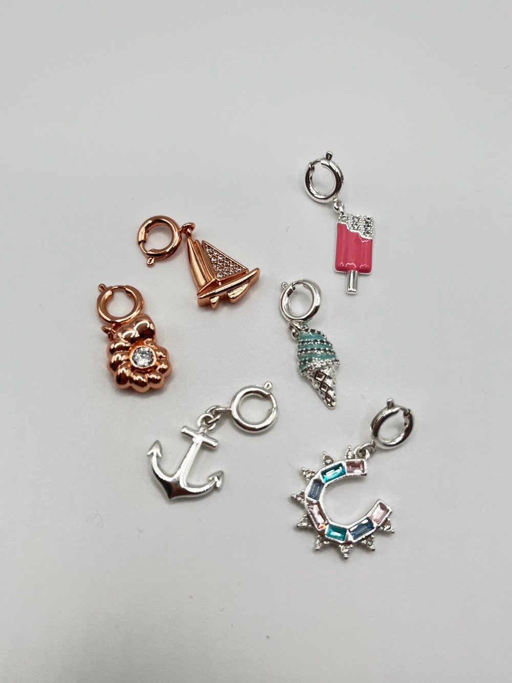 Bomb Party Charmelier Charms